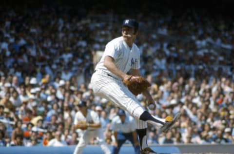 NEW YORK – CIRCA 1977: Pitcher Sparky Lyle #28 of the New York Yankees pitches during a Major League Baseball game circa 1977 at Yankee Stadium in the Bronx Borough of New York City. Lyle played for the Yankees from 1972-78. (Photo by Focus on Sport/Getty Images)