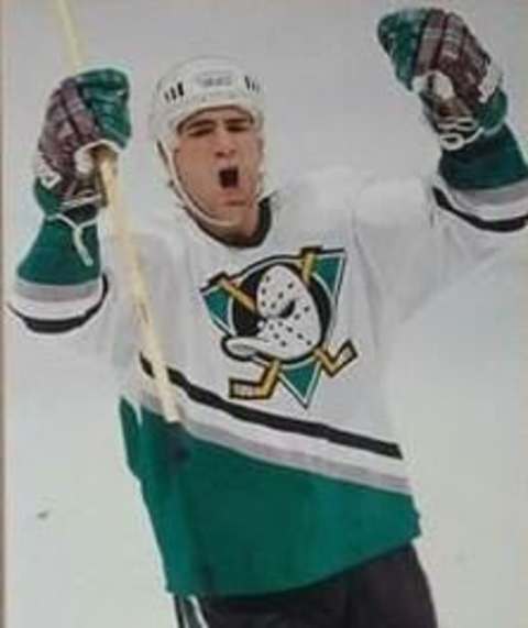 Sean Hill scored MIghty Ducks of Anaheim’s first goal.