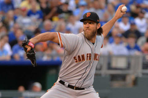 Apr 19, 2017; Kansas City, MO, USA; San Francisco Giants starting pitcher Bumgarner (40) delivers a pitch in the first inning of the game against the Kansas City Royals at Kauffman Stadium. Mandatory Credit: Denny Medley-USA TODAY Sports