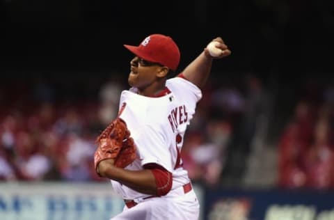 Sep 29, 2016; St. Louis, MO, USA; St. Louis Cardinals starting pitcher Alex Reyyes (61) pitches against the Cincinnati Reds during the second inning at Busch Stadium. Mandatory Credit: Jeff Curry-USA TODAY Sports