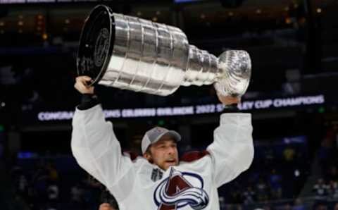 Jun 26, 2022; Tampa, Florida, USA; Colorado Avalanche goaltender Darcy Kuemper (35) celebrates with the Stanley Cup after the Avalanche game against the Tampa Bay Lightning in game six of the 2022 Stanley Cup Final at Amalie Arena. Mandatory Credit: Geoff Burke-USA TODAY Sports