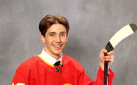 NASHVILLE, TENNESSEE – JUNE 28: Samuel Honzek seen at the portrait studio after being selected by the Calgary Flames as the 16th overall during round one of the 2023 Upper Deck NHL Draft at Bridgestone Arena on June 28, 2023 in Nashville, Tennessee. (Photo by Terry Wyatt/Getty Images)