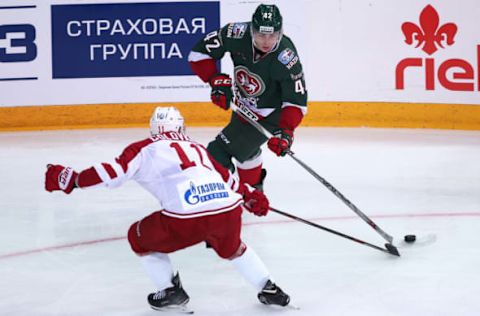 KAZAN, RUSSIA SEPTEMBER 5, 2018: Vityaz Moscow Regions Igor Golovkov (L) and Ak Bars Kazans Vladislav Kara in their 2018/19 KHL Regular Season ice hockey match at Kazans TatNeft Arena. Yegor Aleyev/TASS (Photo by Yegor AleyevTASS via Getty Images)