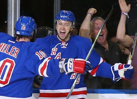 Derek Stepan #21 of the New York Rangers (Photo by Bruce Bennett/Getty Images)