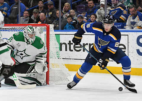 ST. LOUIS, MO – DECEMBER 07: St. Louis Blues center Paul Stastny (26) plays the puck behind the goal; during a NHL game between the Dallas Stars and the St. Louis Blues on December 07, 2017, at Scottrade Center, St. Louis, MO. (Photo by Keith Gillett/Icon Sportswire via Getty Images)