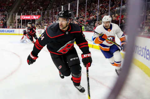 RALEIGH, NC – JANUARY 19: Carolina Hurricanes Right Wing Justin Williams (14) looks up ice during an NHL game between the Carolina Hurricanes and New York Islanders on January 19, 2020 at the PNC Arena in Raleigh, NC. (Photo by John McCreary/Icon Sportswire via Getty Images)