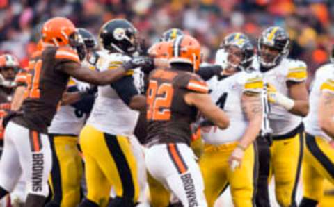 Jan 3, 2016; Cleveland, OH, USA; The Cleveland Browns and Pittsburgh Steelers fight during the second half at FirstEnergy Stadium. Mandatory Credit: Scott R. Galvin-USA TODAY Sports