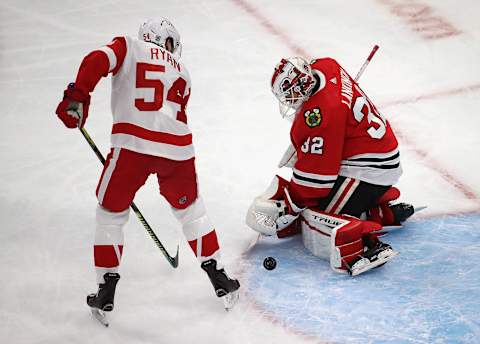 CHICAGO, ILLINOIS – JANUARY 24: Kevin Lankinen #32 of the Chicago Blackhawks s . (Photo by Jonathan Daniel/Getty Images)