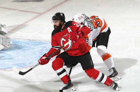 NEWARK, NEW JERSEY – JANUARY 28: Kyle Palmieri #21 of the New Jersey Devils skates against the Philadelphia Flyers at the Prudential Center on January 28, 2021 in Newark, New Jersey. (Photo by Bruce Bennett/Getty Images)