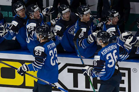 Finland celebrate a goal against Russia during the 2021 IIHF World Junior Championship (Photo by Codie McLachlan/Getty Images)