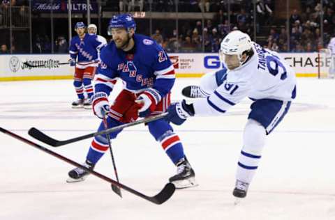 NEW YORK, NEW YORK – JANUARY 19: John Tavares #91 of the Toronto Maple Leafs skates against the New York Rangers at Madison Square Garden on January 19, 2022, in New York City. (Photo by Bruce Bennett/Getty Images)