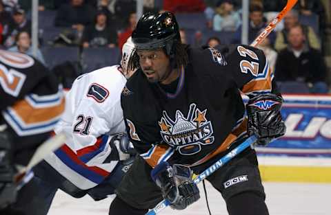 Anson Carter, Washington Capitals (Photo by Mitchell Layton/Getty Images)