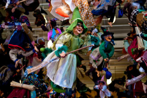 A La Befana doll.