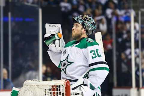 WINNIPEG, MB – MARCH 18: Dallas Stars goalie Ben Bishop (30) takes a water break during the NHL game between the Winnipeg Jets and the Dallas Stars on March 18, 2018 at the Bell MTS Place in Winnipeg MB. (Photo by Terrence Lee/Icon Sportswire via Getty Images)