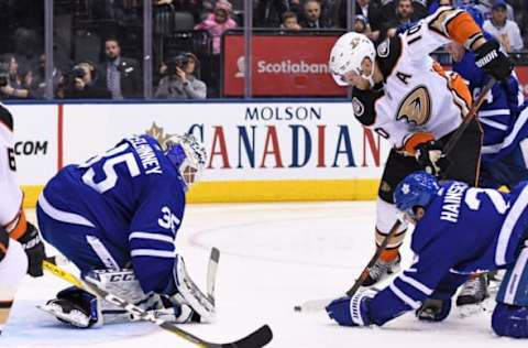 TORONTO, ON – FEBRUARY 05: Toronto Maple Leafs Goalie Frederik Andersen (31) and Defenceman Ron Hainsey (2) defend against Anaheim Ducks Right Wing Corey Perry (10). (Photo by Gerry Angus/Icon Sportswire via Getty Images)