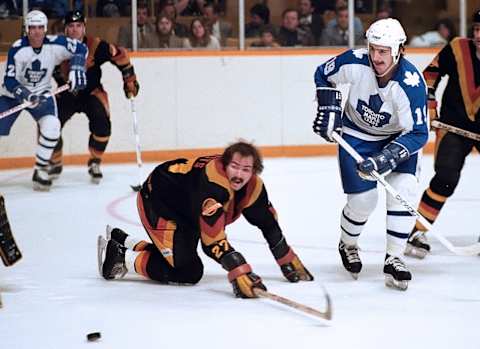 Harold Snepsts of the Vancouver Canucks. (Photo by Graig Abel Collection/Getty Images)