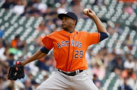 Jul 31, 2016; Detroit, MI, USA; Houston Astros relief pitcher Tony Sipp (29) pitches in the eighth inning against the Detroit Tigers at Comerica Park. Mandatory Credit: Rick Osentoski-USA TODAY Sports