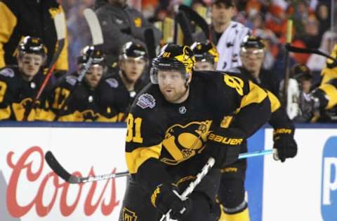 PHILADELPHIA, PENNSYLVANIA – FEBRUARY 23: Phil Kessel #81 of the Pittsburgh Penguins skates against the Philadelphia Flyers during the 2019 Coors Light NHL Stadium Series game at the Lincoln Financial Field on February 23, 2019, in Philadelphia, Pennsylvania. (Photo by Bruce Bennett/Getty Images)