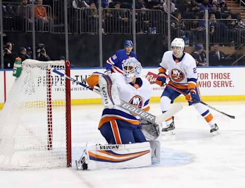 NEW YORK, NEW YORK – JANUARY 21: Thomas Greiss #1 of the New York Islanders.. (Photo by Bruce Bennett/Getty Images)