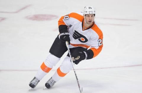 Dec 11, 2015; Dallas, TX, USA; Philadelphia Flyers left wing R.J. Umberger (20) skates against the Dallas Stars during the game at the American Airlines Center. The Stars defeat the Flyers 3-1. Mandatory Credit: Jerome Miron-USA TODAY Sports