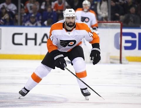 NEW YORK, NEW YORK – MARCH 01: Nate Thompson #44 of the Philadelphia Flyers . (Photo by Bruce Bennett/Getty Images)