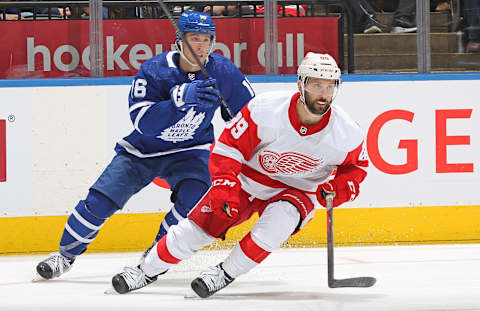 TORONTO, ON – OCTOBER 30: Sam Gagner #89 of the Detroit Red Wings skates against Mitchell Marner #16 of the Toronto Maple Leafs . (Photo by Claus Andersen/Getty Images)