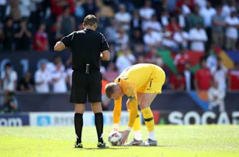 PORTO, PORTUGAL – JUNE 09: Jordan Pickford of England prepares to take his penalty kick during the UEFA Nations League Third Place Playoff match between Switzerland and England at Estadio D. Afonso Henriques on June 09, 2019 in Guimaraes, Portugal. (Photo by Jan Kruger/Getty Images)