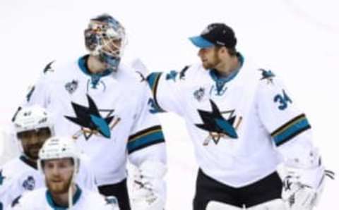 The San Jose Sharks should consider how important a good backup goalie is. The arrival of James Reimer (34) to share the workload last season likely led to an extra Martin Jones (31) theft during the 2016 Stanley Cup playoffs: Billy Hurst-USA TODAY Sports