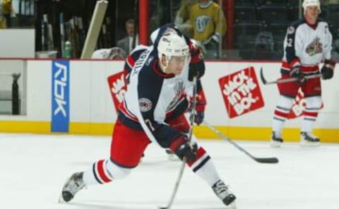 NASHVILLE, TN – NOVEMBER 18: Gilbert Brule #17 of the Columbus Blue Jackets shoots against the Nashville Predators at Gaylord Entertainment Center on November 18, 2006 in Nashville, Tennessee.(Photo by John A Russell/Getty Images)