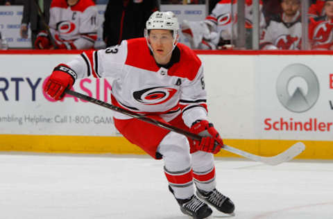 NEWARK, NJ – MARCH 27: Jeff Skinner #53 of the Carolina Hurricanes in action against the New Jersey Devils on March 27, 2018 at Prudential Center in Newark, New Jersey. The Devils defeated the Hurricanes 4-3. (Photo by Jim McIsaac/NHLI via Getty Images)