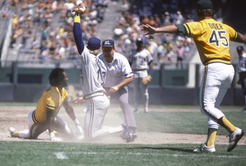 Jim Gantner #17 (Photo by Focus on Sport/Getty Images)