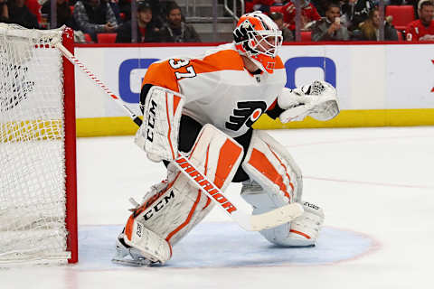 DETROIT, MI – JANUARY 23: Brian Elliott #37 of the Philadelphia Flyers looks on while playing the Detroit Red Wings at Little Caesars Arena on January 23, 2018 in Detroit, Michigan. (Photo by Gregory Shamus/Getty Images)