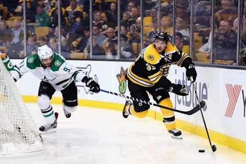 BOSTON, MA – NOVEMBER 03: Tyler Seguin #91 of the Dallas Stars defends Patrice Bergeron #37 of the Boston Bruins during the second period at TD Garden on November 3, 2015 in Boston, Massachusetts. (Photo by Maddie Meyer/Getty Images)