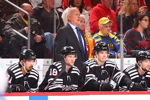 NEWARK, NJ – MARCH 06: New Jersey Devils head coach Lindy Ruff on the bench during the game against the St. Louis Blues on March 6, 2022 at the Prudential Center in Newark, New Jersey. (Photo by Rich Graessle/Getty Images)