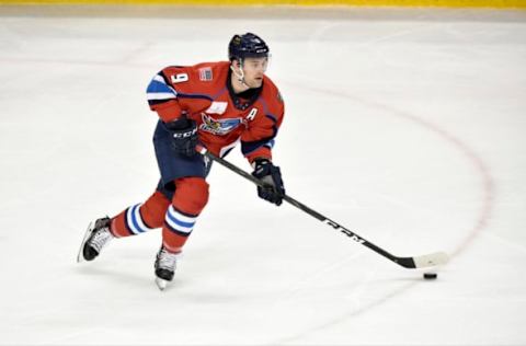 HERSHEY, PA – DECEMBER 01: Springfield Thunderbirds forward Harry Zolnierczyk (9) skates the puck out of his own zone during the Springfield Thunderbirds at Hershey Bears on December 1, 2018 at the Giant Center in Hershey, PA. (Photo by Randy Litzinger/Icon Sportswire via Getty Images)