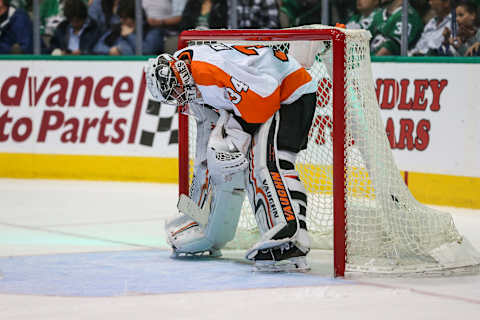 DALLAS, TX – MARCH 27: Philadelphia Flyers goalie Petr Mrazek (34) waits in goal during a timeout during the game between the Dallas Stars and the Philadelphia Flyers on March 27, 2018 at American Airlines Center in Dallas, Texas. Dallas defeats Philadelphia 3-2 in overtime. (Photo by Matthew Pearce/Icon Sportswire via Getty Images)