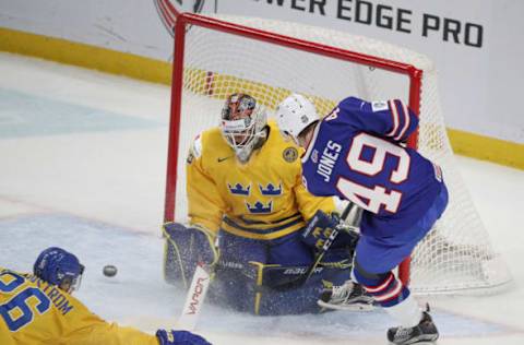 BUFFALO, NY – JANUARY 04: Max Jones of the United States plays against Sweden in the WJC.