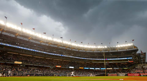 NEW YORK, NY – SEPTEMBER 14: Tommy Layne #39 of the New York Yankees pitches to Joc Pederson #31 of the Los Angeles Dodgers during the fifth inning at Yankee Stadium on September 14, 2016 in the Bronx borough of New York City. (Photo by Jim McIsaac/Getty Images)