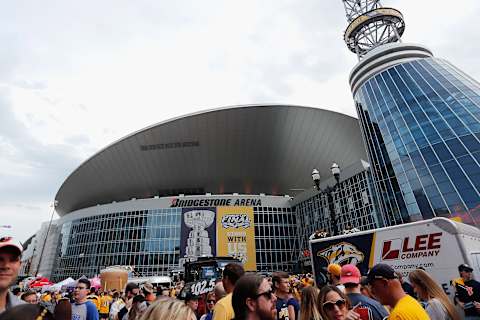 NASHVILLE, TN – JUNE 03: Fans walk outside of Bridgestone Arena prior to Game Three of the 2017 NHL Stanley Cup Final between the Pittsburgh Penguins and the Nashville Predators on June 3, 2017 in Nashville, Tennessee. (Photo by Justin K. Aller/Getty Images)