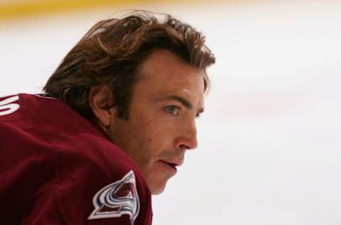 DENVER – OCTOBER 14: Joe Sakic #19 of the Colorado Avalanche warms up prior to taking on the Chicago Blackhawks in an NHL game at the Pepsi Center on October 14, 2005 in Denver, Colorado. (Photo by Doug Pensinger/Getty Images)