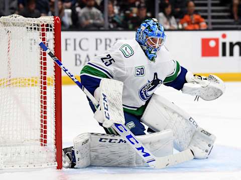 Jacob Markstrom #25 of the Vancouver Canucks watches the puck (Photo by Harry How/Getty Images)