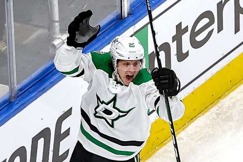 Joel Kiviranta #25 of the Dallas Stars (Photo by Bruce Bennett/Getty Images)