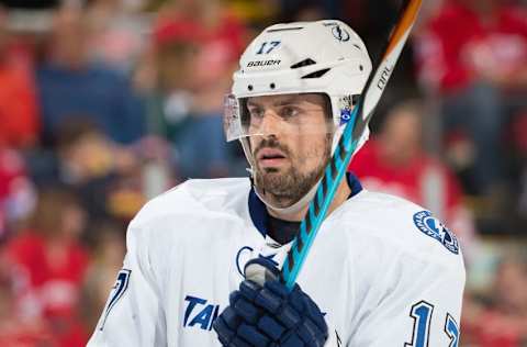 DETROIT, MI – MARCH 24: Alex Killorn #17 of the Tampa Bay Lightning gets set for the face-off against the Detroit Red Wings during an NHL game at Joe Louis Arena on March 24, 2017 in Detroit, Michigan. The Lightning defeated the Wings 2-1 in overtime. (Photo by Dave Reginek/NHLI via Getty Images)