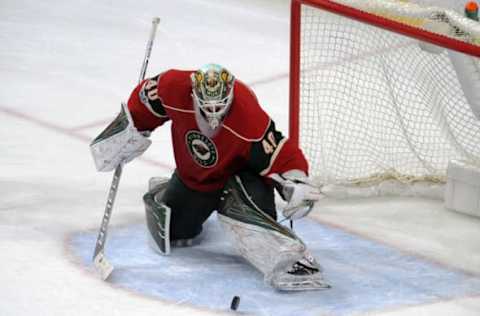 NHL Power Rankings: Minnesota Wild goalie Devan Dubnyk (40) makes a save during the third period against the Anaheim Ducks at Xcel Energy Center. The Ducks won 1-0. Mandatory Credit: Marilyn Indahl-USA TODAY Sports