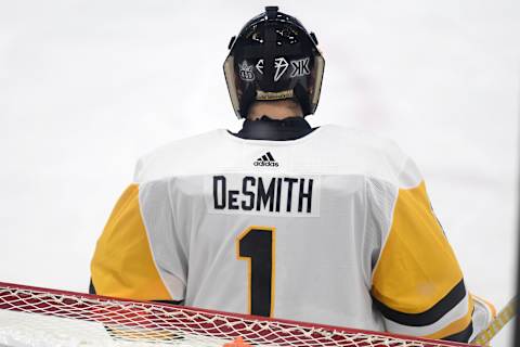 CHICAGO, IL – DECEMBER 12: Pittsburgh Penguins goaltender Casey DeSmith (1) looks on in second period action of an NHL game between the Chicago Blackhawks and the Pittsburgh Penguins on December 12, 2018 at the United Center in Chicago, IL. (Photo by Robin Alam/Icon Sportswire via Getty Images)