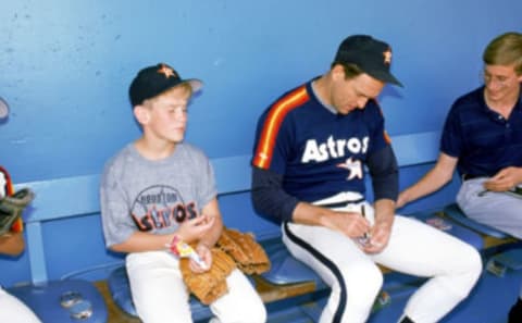 Astros pitcher Nolan Ryan signing autographs. (Photo by Andrew D. Bernstein/Getty Images)