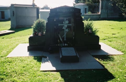 Gravestone of Joe DiMaggio