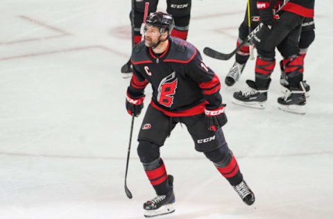 RALEIGH, NC – MAY 01: Carolina Hurricanes right wing Justin Williams (14) celebrates scoring the game winning goal during a game between the Carolina Hurricanes and the New York Islanders on May 1, 2019 at the PNC Arena in Raleigh, NC. (Photo by Greg Thompson/Icon Sportswire via Getty Images)