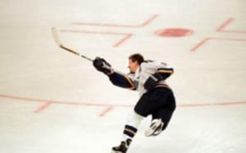 5 Feb 2000: Al Macinnis shoots the puck during the NHL All – Star Weekend Super Skills Hardest Shooter Event at the Air Canada Centre in Toronto, Ontario, Canada. Macinnis wins the event with a 101mph shot. Mandatory Credit: Elsa Hasch /Allsport