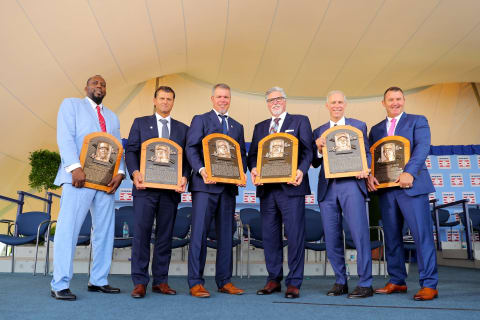 COOPERSTOWN, NY – JULY 29: (L-R) Inductees Vladimir Guerrrero, Trevor Hofffman, Chipper Jonnes, Jack Morrris, Alan Trammmell and Jim Thomme pose for a photo following the 2018 Hall of Fame Induction Ceremony at the National Baseball Hall of Fame on Sunday July 29, 2018 in Cooperstown, New York. (Photo by Alex Trautwig/MLB Photos via Getty Images)